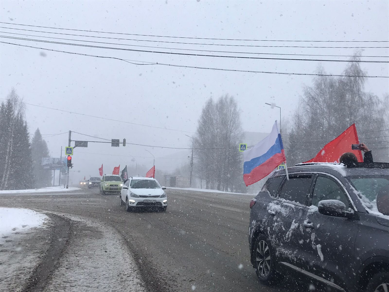 Справедливороссы приняли участие в автопробеге в честь Дня Победы |  08.05.2024 | Сыктывкар - БезФормата